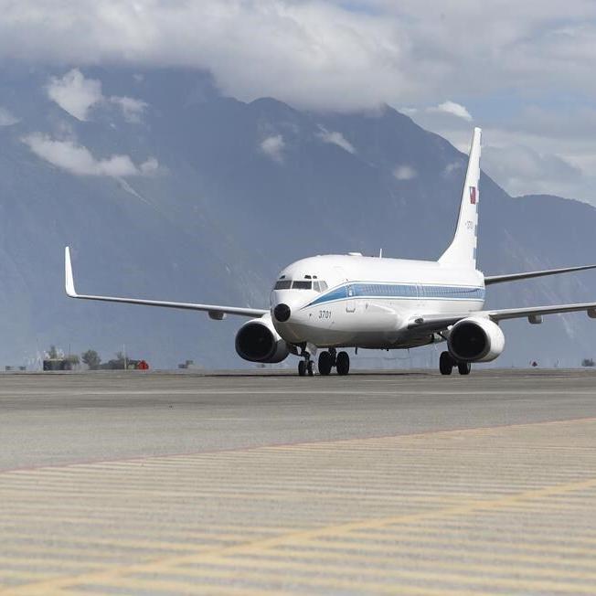 Taiwan's air force cancels drills as typhoon approaches. Naval and land exercises to continue